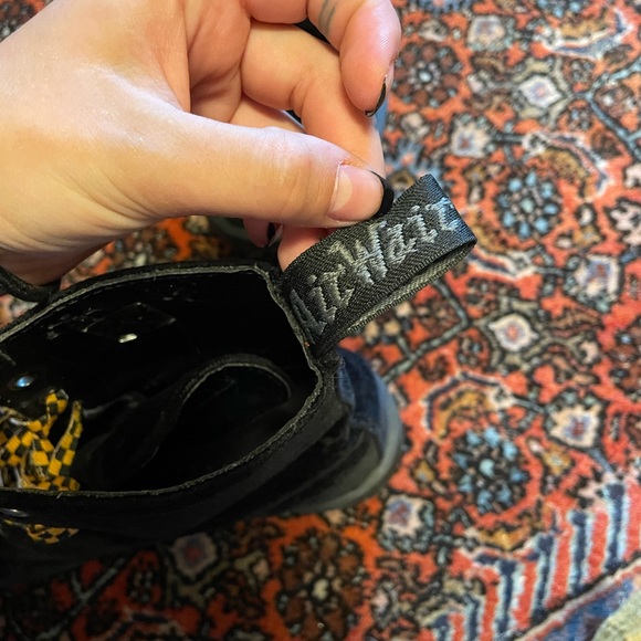 Dr. Martens Velvet Page boot RARE - Picture 3 of 5